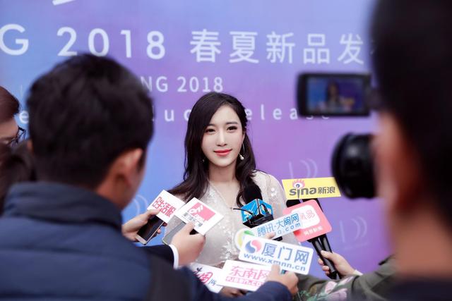 阿柯最新出，自然美景之旅，探寻内心平和与喜悦的轻松之旅